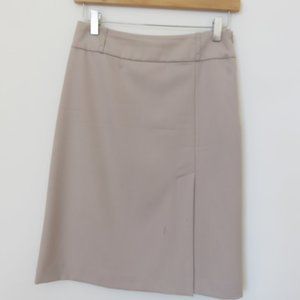 Agnes B skirt size 36 beige, lined